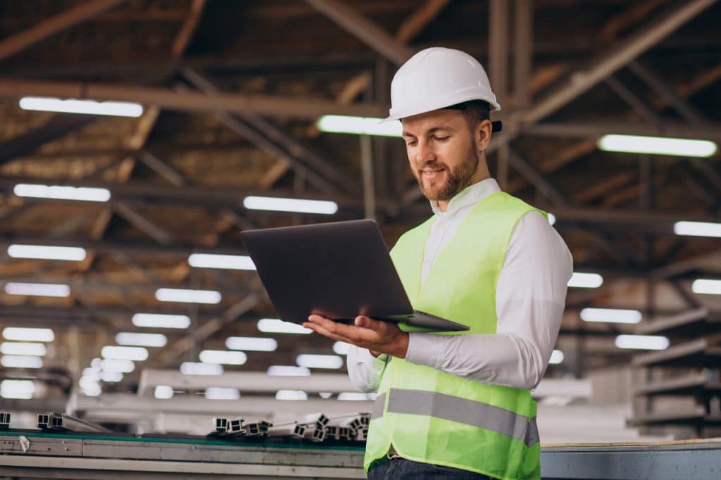 PRL y automatización: nuevos riesgos en plantas industriales y logísticas en plena transformación digital