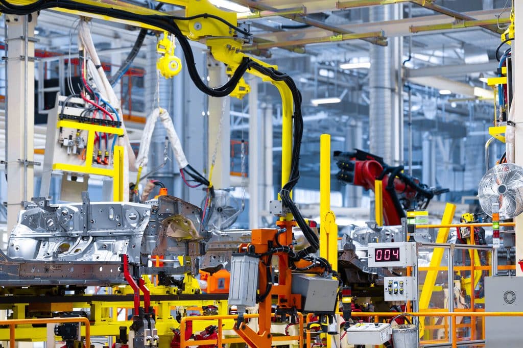 Seguridad en máquinas industriales: requisitos legales, adecuación de equipos y responsabilidad empresarial